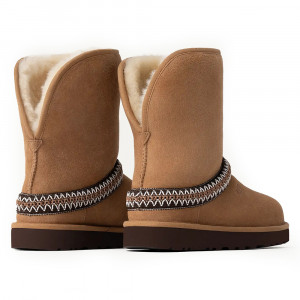 UGG Classic Short Crescent Chestnut