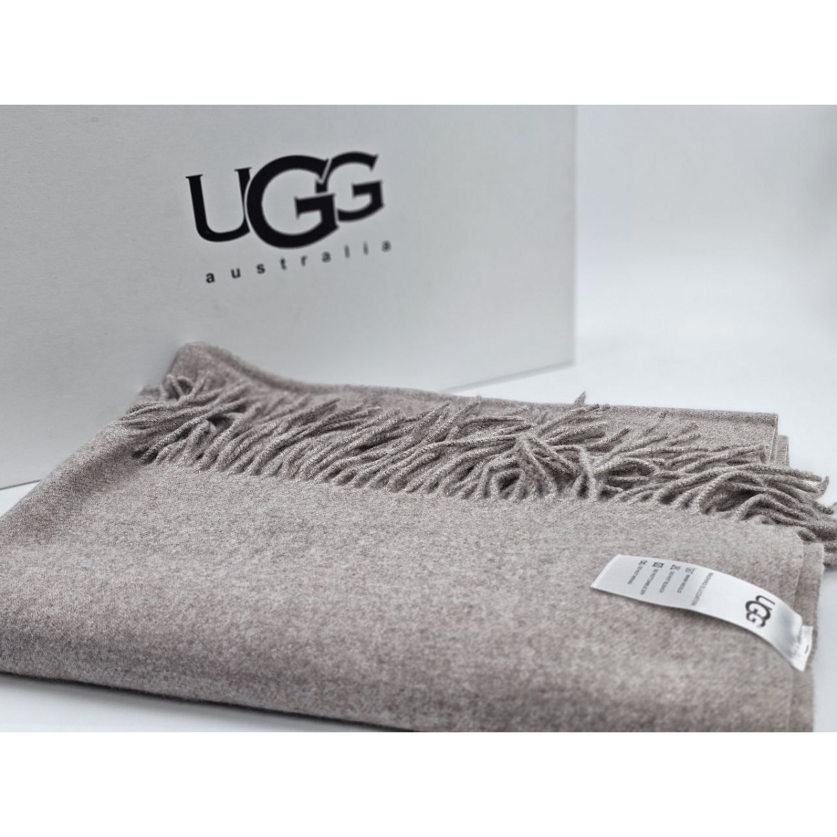 Кашемировый палантин UGG Grey Кашемировый палантин UGG Grey