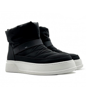 UGG Ash Inflated Black