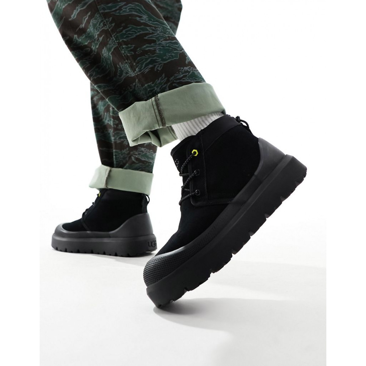 UGG Men Neumel Weather Hybrid Black